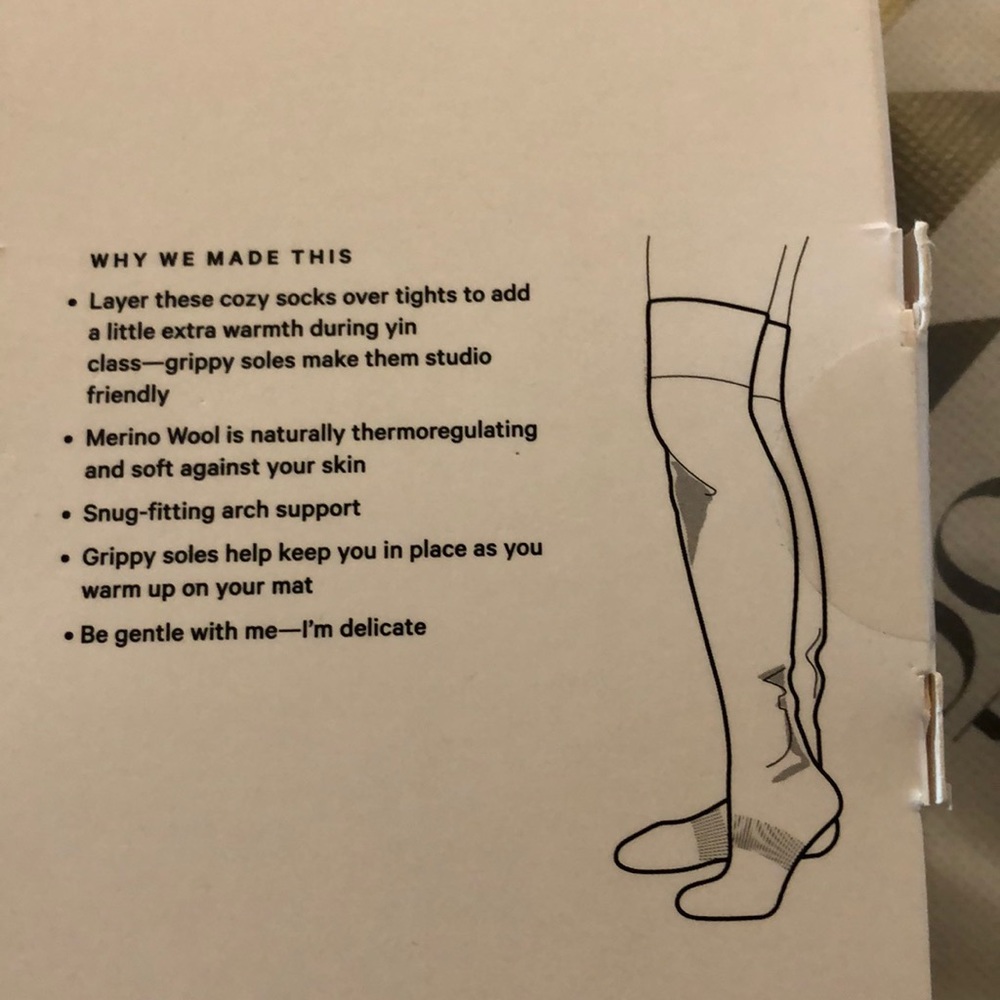 Lululemon Savasana Sock Size M/L - NWT last pair - Picture 11 of 13